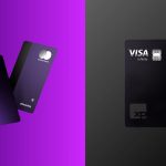 Cartões de crédito premium em destaque sobre fundo dividido. À esquerda, dois cartões Nubank Ultravioleta na cor roxa escura, com acabamento fosco, um deles exibindo o nome “Gabriela Lima” e a bandeira Mastercard. À direita, um cartão XP Visa Infinite preto, com chip e símbolo de pagamento por aproximação, sobre um fundo escuro em degradê. A imagem transmite sofisticação, exclusividade e serviços financeiros de alto padrão.